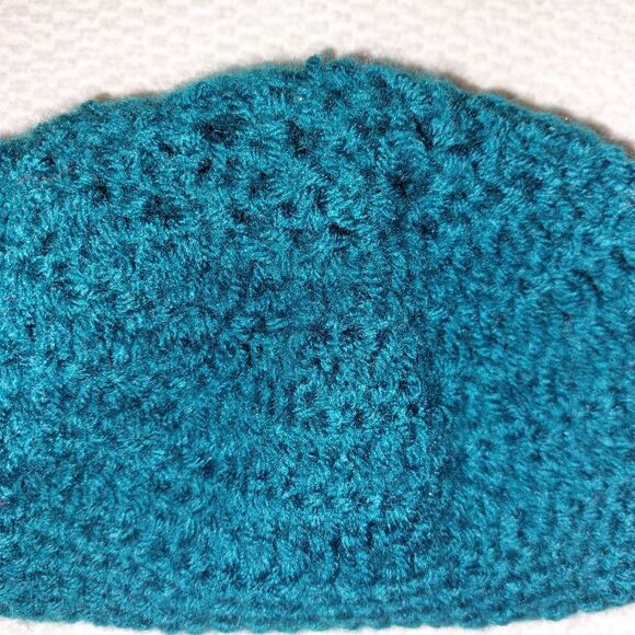 Teal Knit Beanie Hat Winter Cap Handmade Crocheted Warm Headwear One Size - Picture 7 of 10